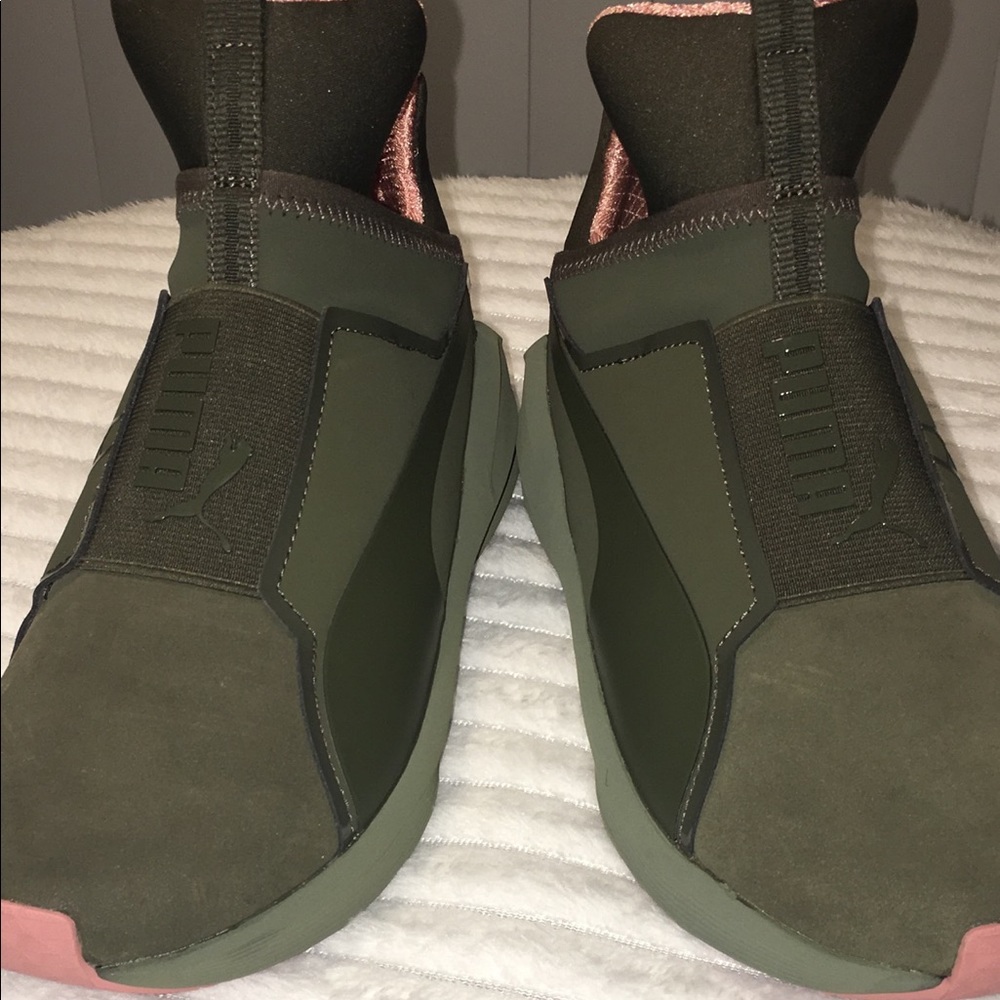 NEW olive green and pink pumas
